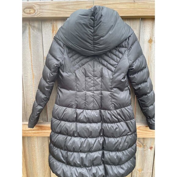 Laundry by Shelli Segal hooded down puffer coat. Women’s size Medium - Picture 2 of 7